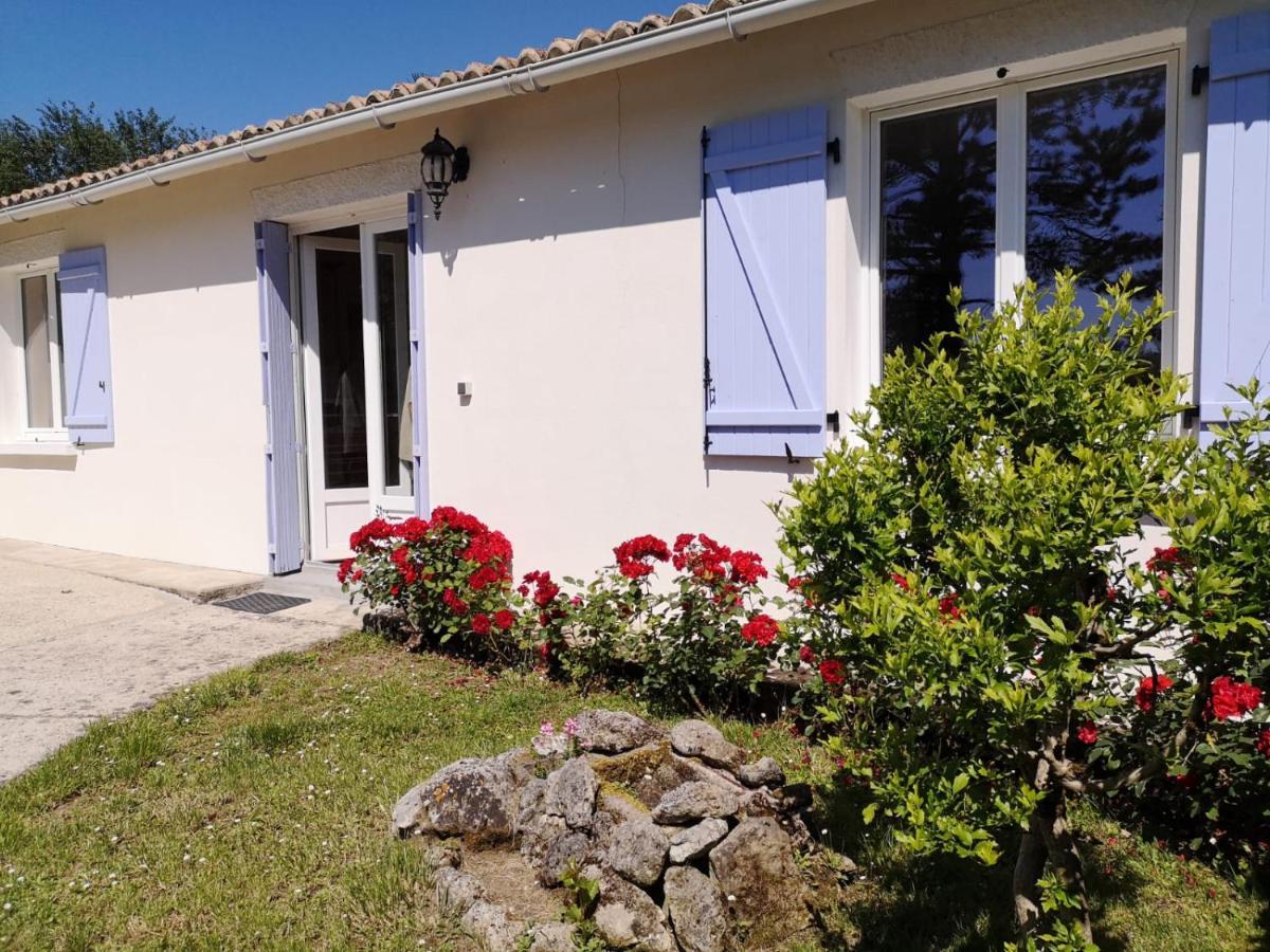 Gîtes Chez Belliveau Meursac Extérieur photo